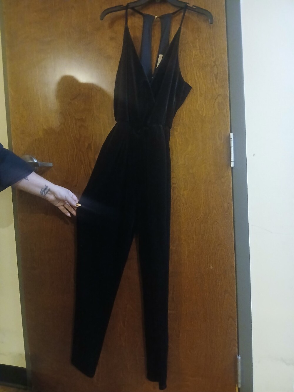 NWOT/ GIANNI BINI black velvet slim leg jumpsuit